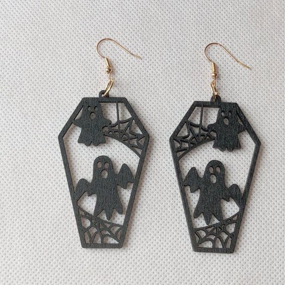 Spooky Halloween Casket Earrings, Fun Earrings, Funky Earrings, Unique Earrings - Picture 3 of 8